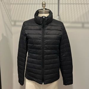 Old navy lightweight puff jacket